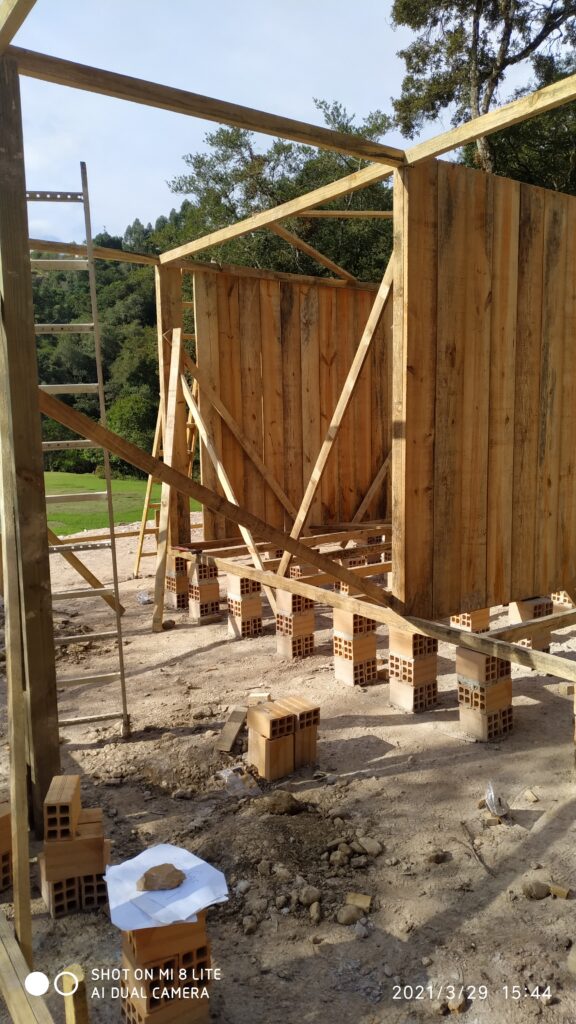 Construção de casa de madeira em Curitiba