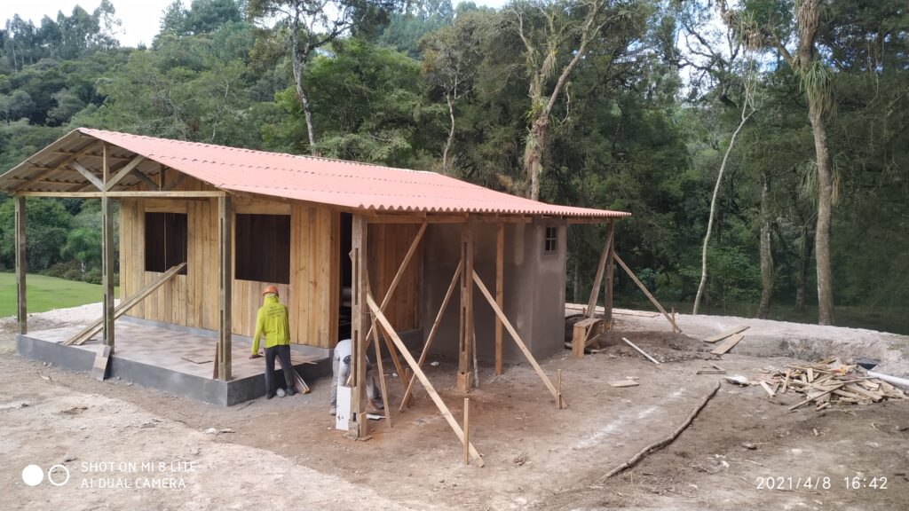 Construção de casa de madeira em Curitiba